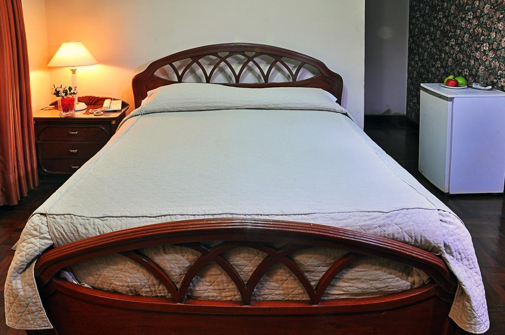Capital Plaza Hotel Sucre Extérieur photo