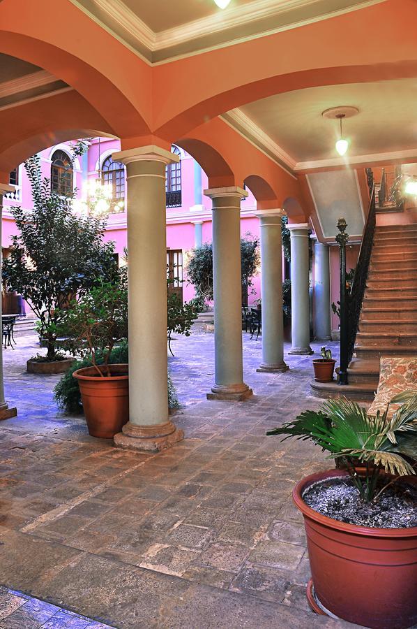 Capital Plaza Hotel Sucre Extérieur photo