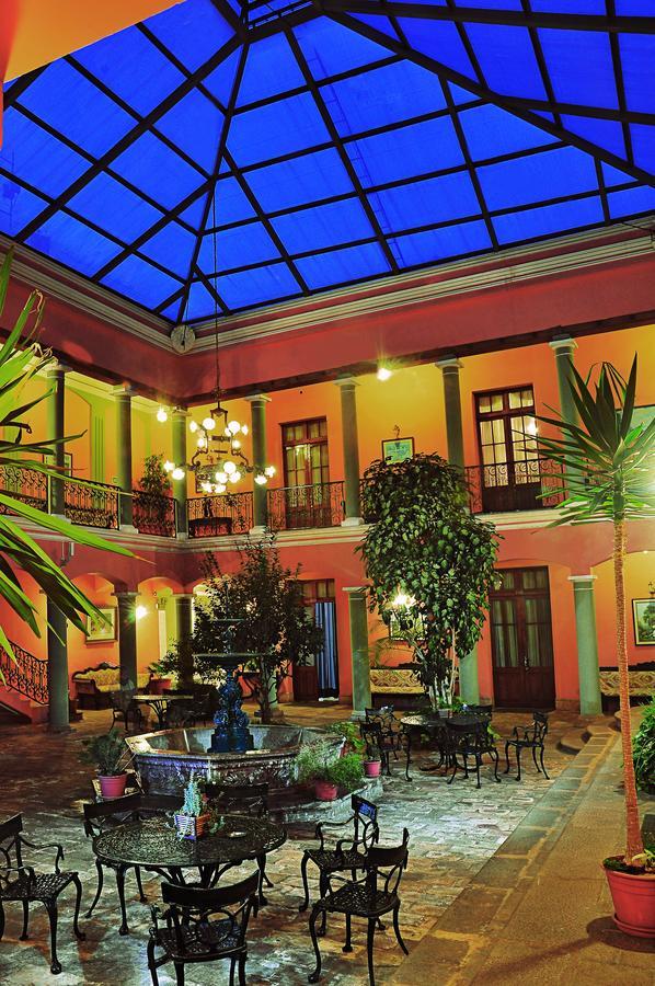 Capital Plaza Hotel Sucre Extérieur photo