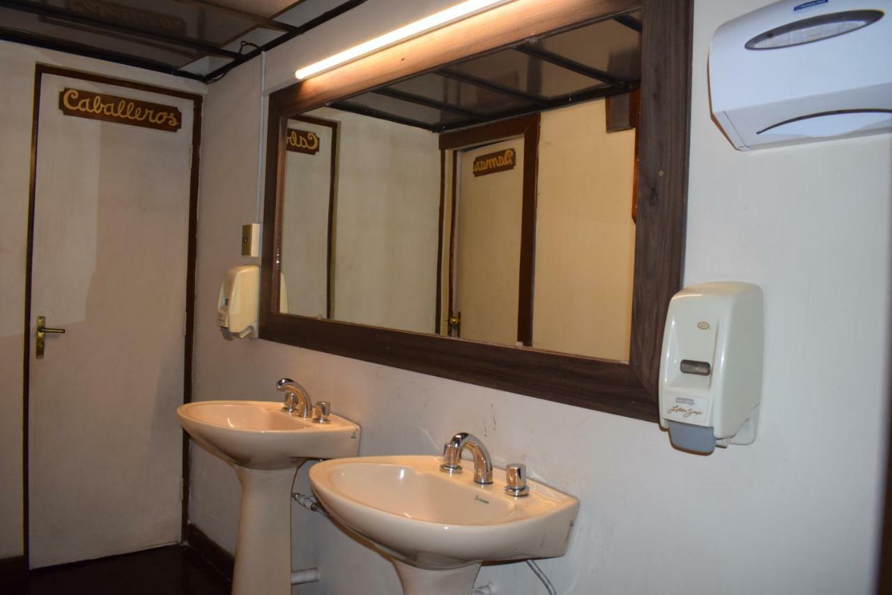 Capital Plaza Hotel Sucre Extérieur photo